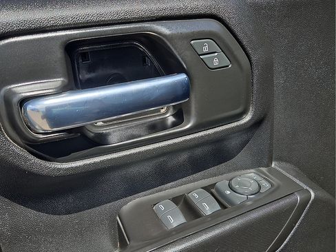 Used 2021 Chevrolet Silverado 2500 Custom w/ Custom Convenience Package AWD/4WD image 13