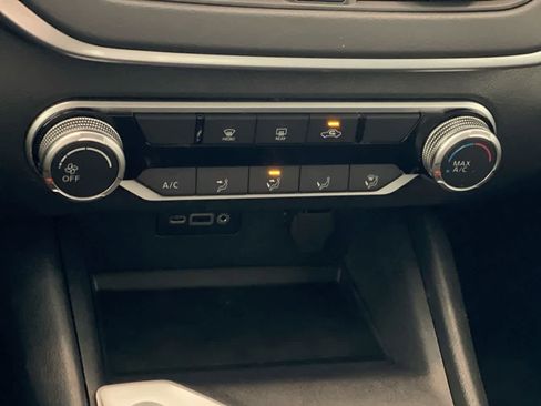 Used 2022 Nissan Altima 2.5 SV image 18