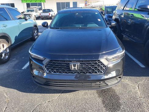 Used 2025 Honda Accord Sport image 2