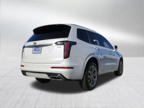 Used 2020 Cadillac XT6 Sport w/ Platinum Package image 3