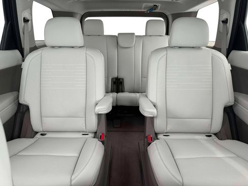 New 2026 Hyundai Palisade Limited FWD image 16