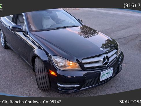 Used 2012 Mercedes-Benz C 250 Coupe image 4