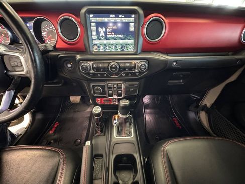 Used 2020 Jeep Gladiator Rubicon AWD/4WD image 25
