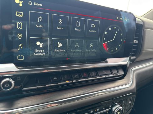 Used 2022 GMC Sierra 1500 SLT w/ SLT Convenience Package image 16