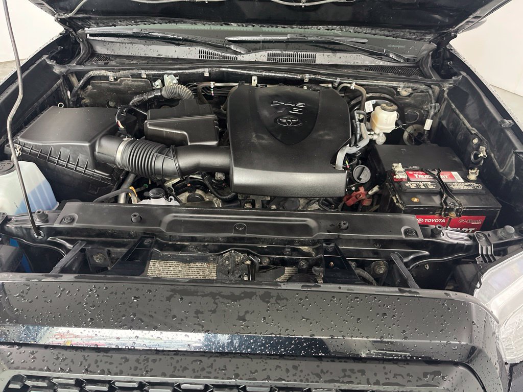 Used 2022 Toyota Tacoma SR5 w/ Trail Edition AWD/4WD image 9