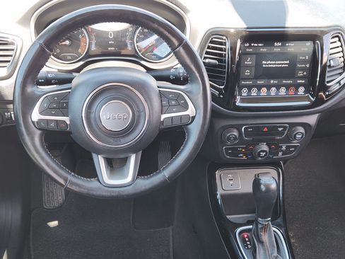 Used 2019 Jeep Compass Limited FWD image 26