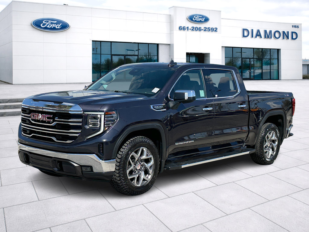 Used 2023 GMC Sierra 1500 SLT w/ SLT Premium Package AWD/4WD image 1