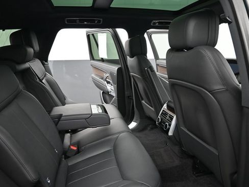 Used 2023 Land Rover Range Rover SE AWD/4WD image 14