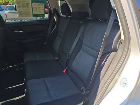 Used 2025 Nissan Rogue SV FWD image 19