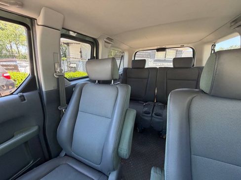 Used 2005 Honda Element EX image 16
