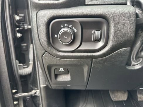 Used 2024 RAM 1500 Laramie image 13