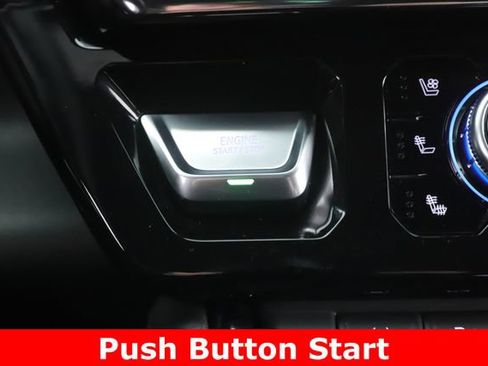 Used 2023 GMC Sierra 1500 AT4 w/ AT4 Preferred Package AWD/4WD image 23