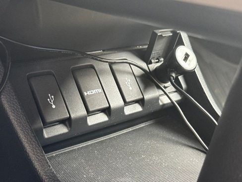 Used 2017 Honda HR-V EX image 21