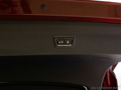 Certified 2025 BMW X4 xDrive30i AWD/4WD image 32