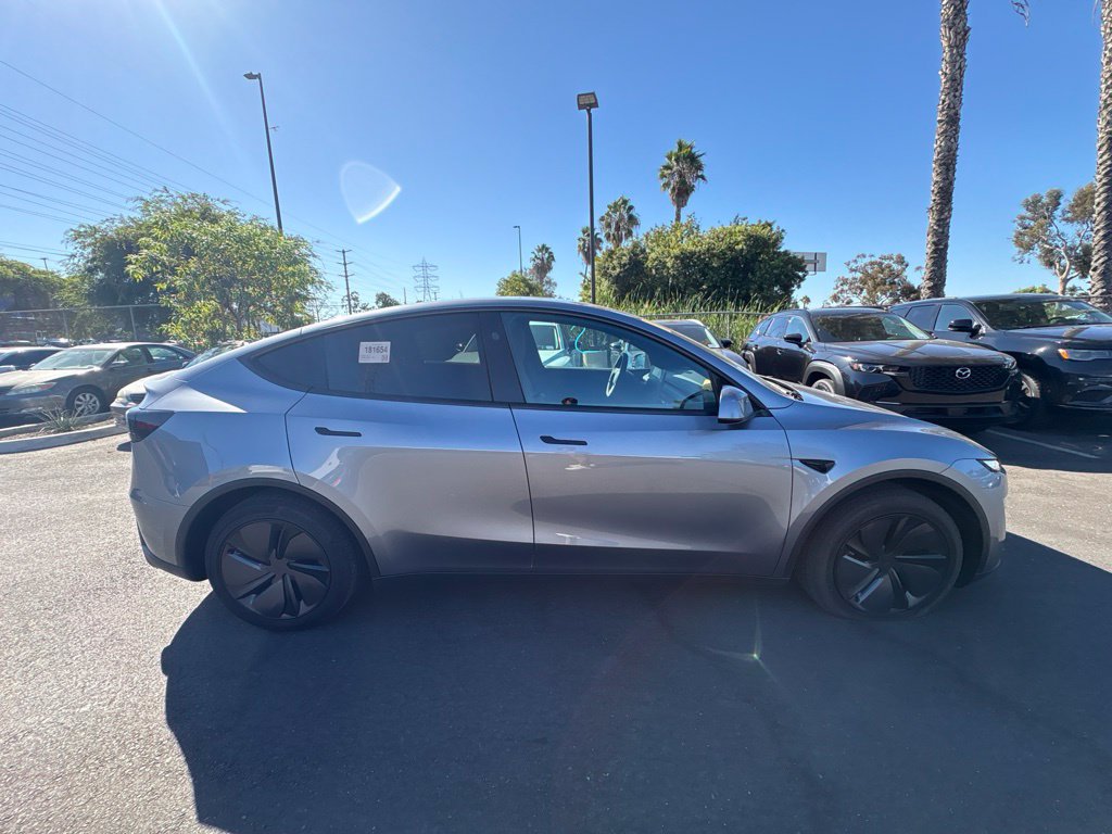 Used 2026 Tesla Model Y 2WD image 4
