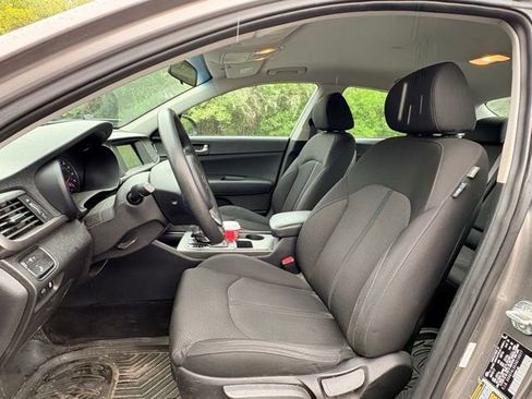 Used 2018 Kia Optima LX FWD image 9