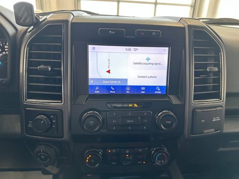 Used 2019 Ford F150 XLT w/ Equipment Group 302A Luxury AWD/4WD image 18