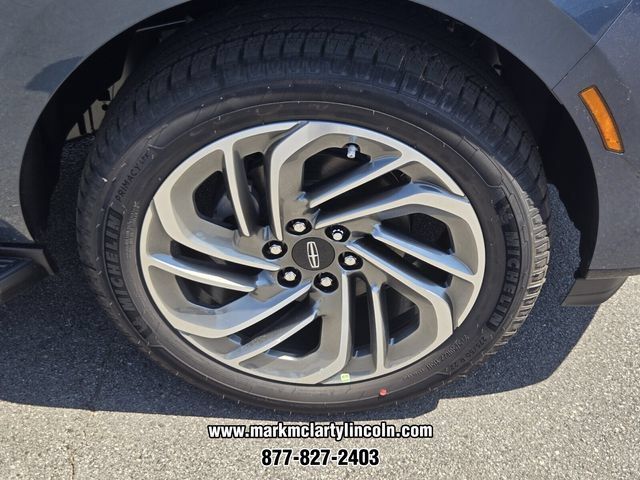 New 2027 Lincoln Navigator Premiere AWD/4WD image 15
