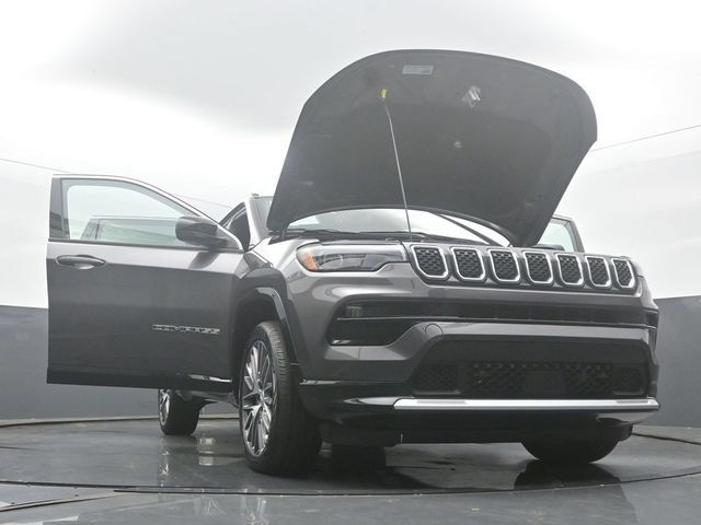 Used 2024 Jeep Compass Limited w/ Elite Group AWD/4WD image 54