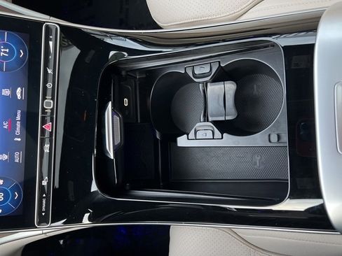 Used 2024 Mercedes-Benz C 300 C 300 image 16