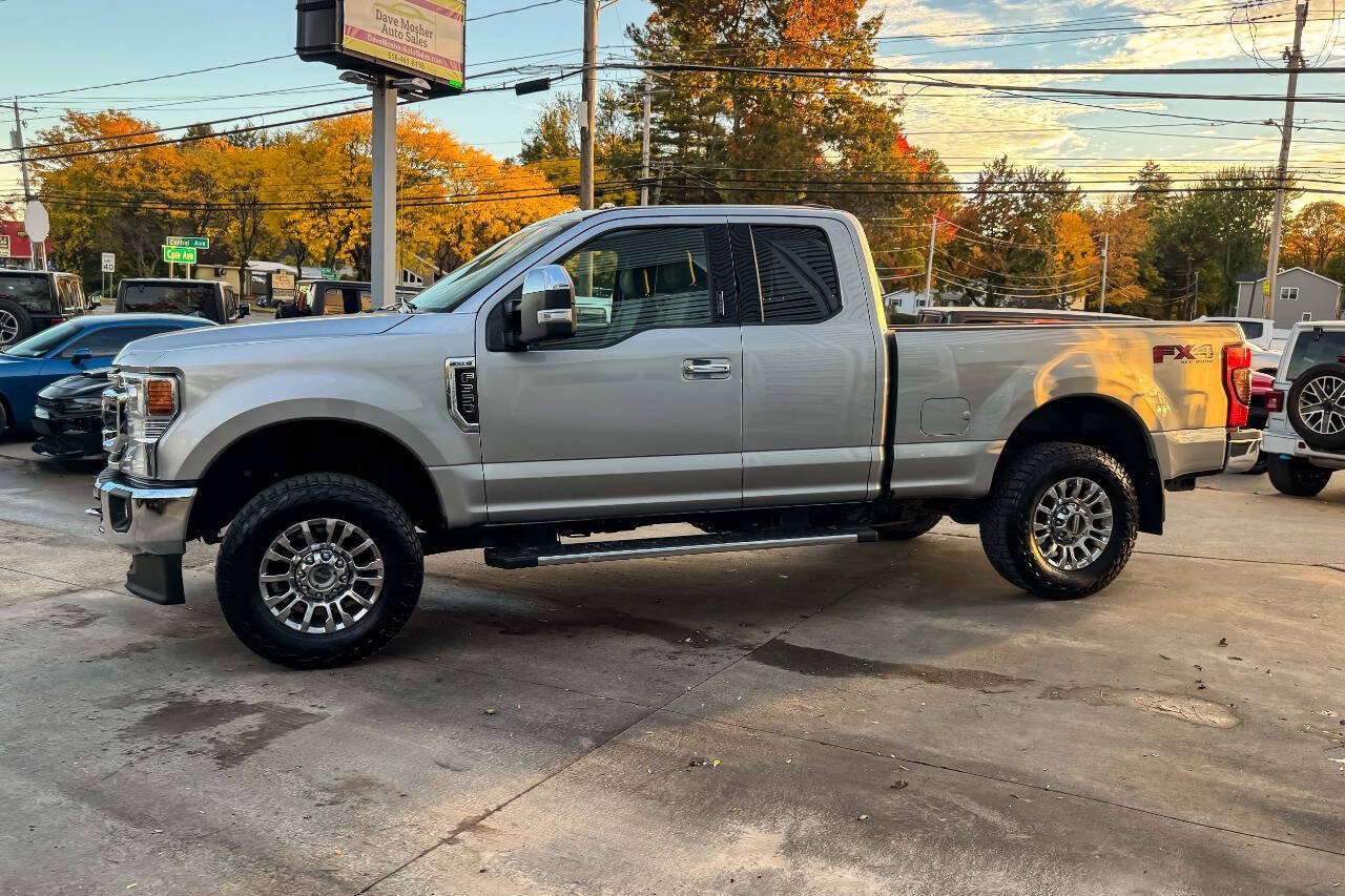 Used 2020 Ford F350 XLT w/ XLT Premium Package AWD/4WD image 6