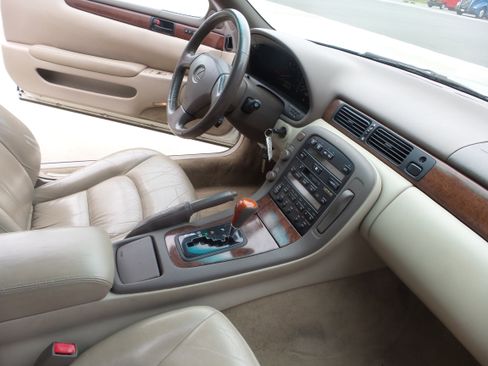 Used 2000 Lexus SC 300 Coupe image 40