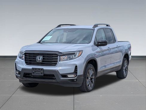 Certified 2023 Honda Ridgeline Sport image 9