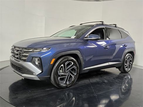 Used 2025 Hyundai Tucson Limited image 2