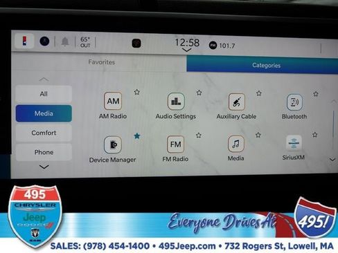 New 2025 Jeep Gladiator Sport image 25