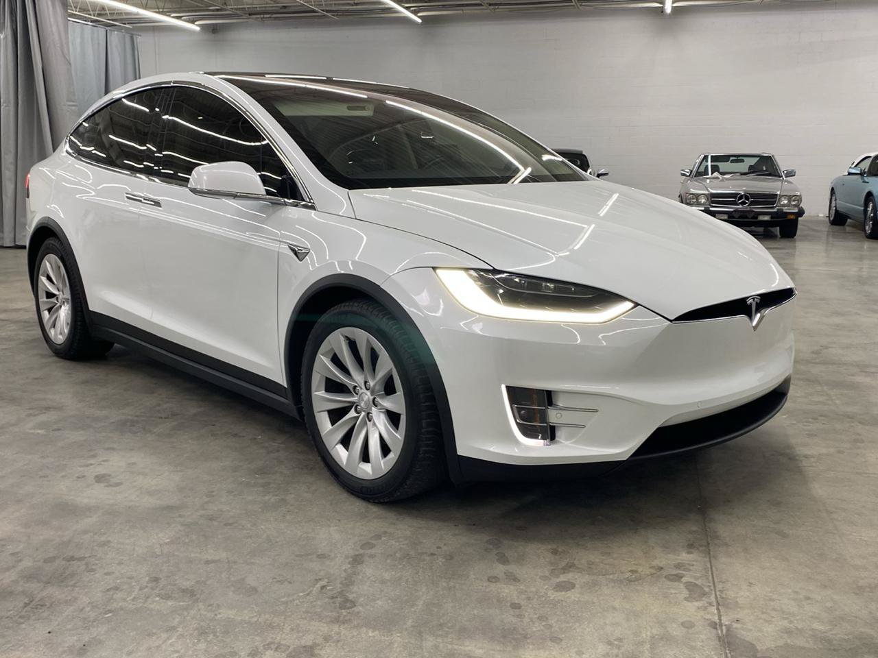 Used 2018 Tesla Model X P100D AWD/4WD image 4