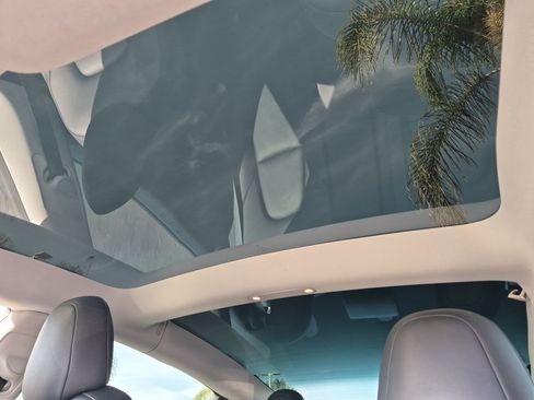 Used 2021 Tesla Model 3 Standard Range Plus RWD image 26