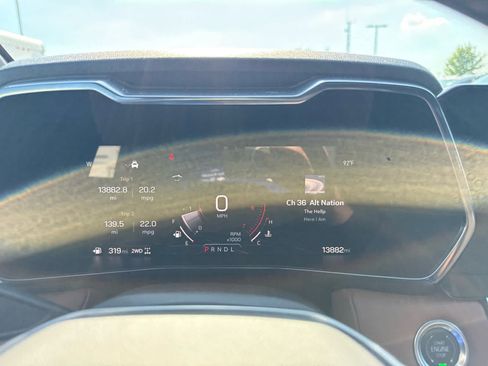 Used 2025 GMC Canyon AT4 w/ Nightfall Edition AWD/4WD image 11