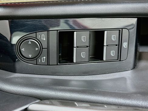 Used 2024 MAZDA MAZDA3 s FWD image 15