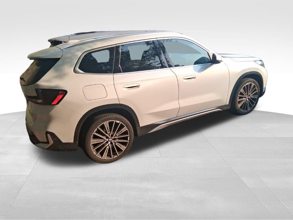 Used 2025 BMW X1 xDrive28i w/ Technology Package AWD/4WD image 15