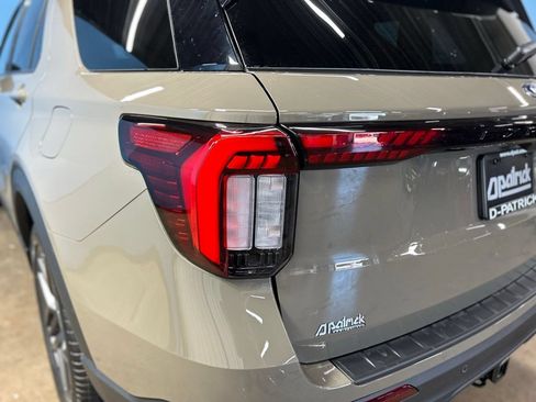 New 2026 Ford Explorer ST w/ Sun And Sound Package AWD/4WD image 9