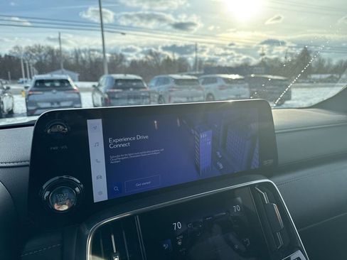 Used 2024 Lexus LX 600 F Sport image 15