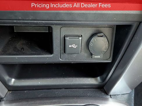 Used 2020 Toyota 4Runner SR5 Premium w/ Moonroof Package AWD/4WD image 25