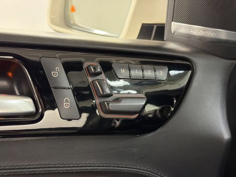Used 2012 Mercedes-Benz ML 63 AMG 4MATIC image 17