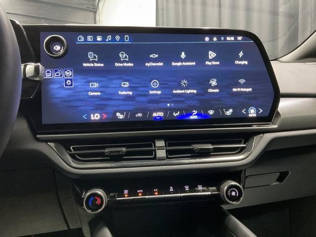 Used 2026 Chevrolet Equinox EV RS FWD image 23