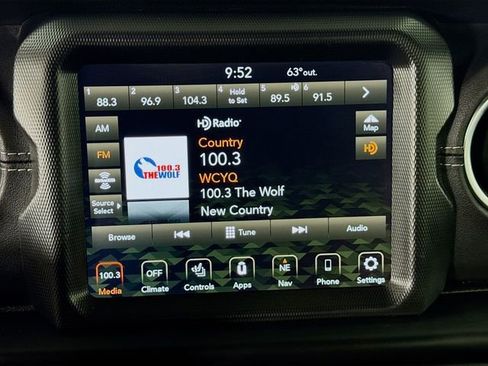 Used 2022 Jeep Gladiator Overland w/ Popular Equipment Package image 19