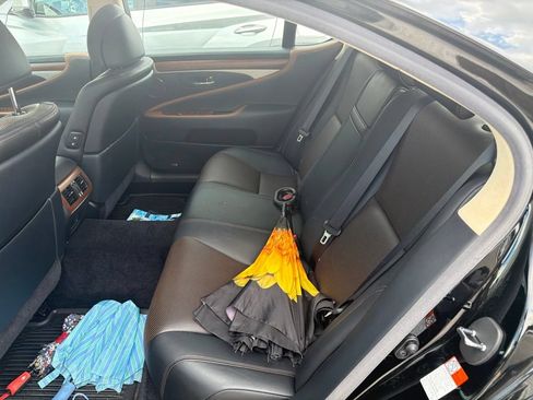 Used 2017 Lexus LS 460 L RWD image 8