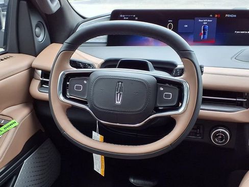 New 2026 Lincoln Navigator L Black Label AWD/4WD image 11