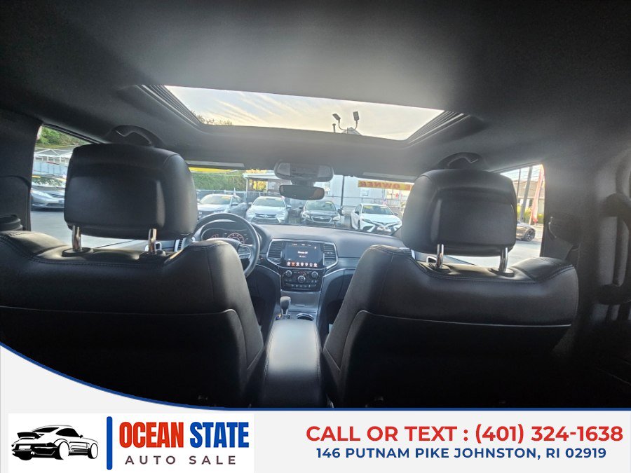 Used 2021 Jeep Grand Cherokee Limited w/ Premium Lighting Group AWD/4WD image 18
