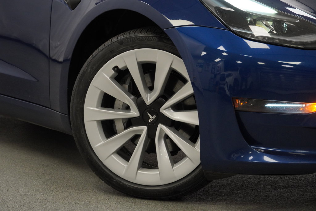 Used 2021 Tesla Model 3 Long Range AWD/4WD image 13
