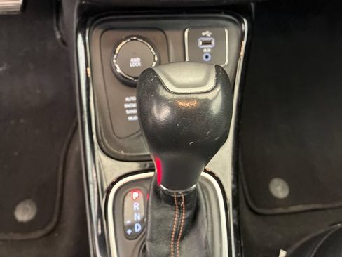 Used 2017 Jeep Compass Limited AWD/4WD image 16