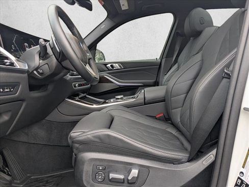Used 2026 BMW X5 xDrive40i image 18