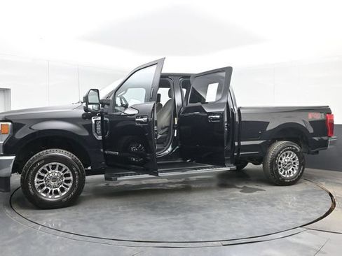 Used 2021 Ford F250 XLT w/ XLT Premium Package AWD/4WD image 51
