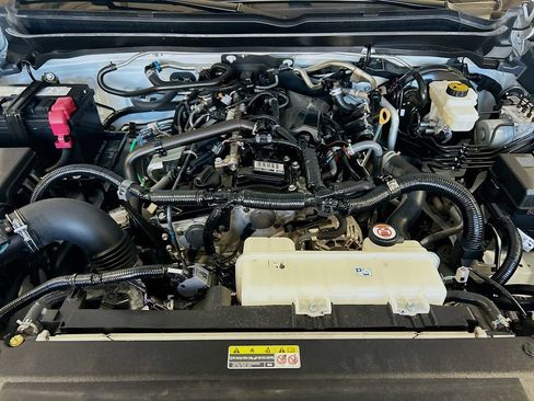Used 2024 Toyota Tacoma TRD Sport AWD/4WD image 25