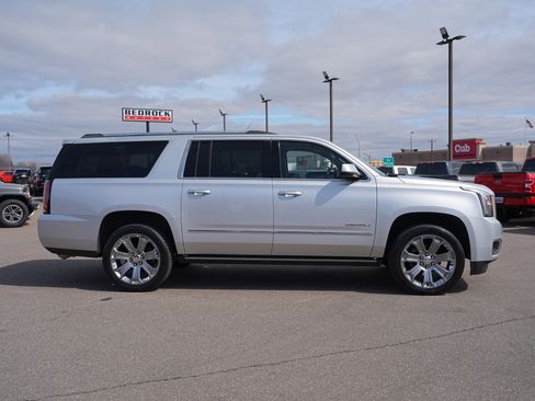 Used 2017 GMC Yukon XL Denali w/ Open Road Package image 2