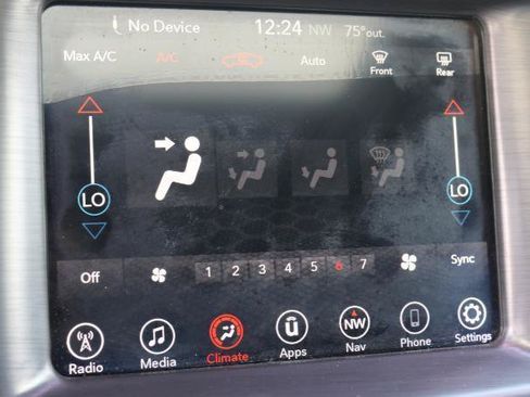 Used 2017 Dodge Charger R/T Scat Pack w/ Beats Audio Group RWD image 12